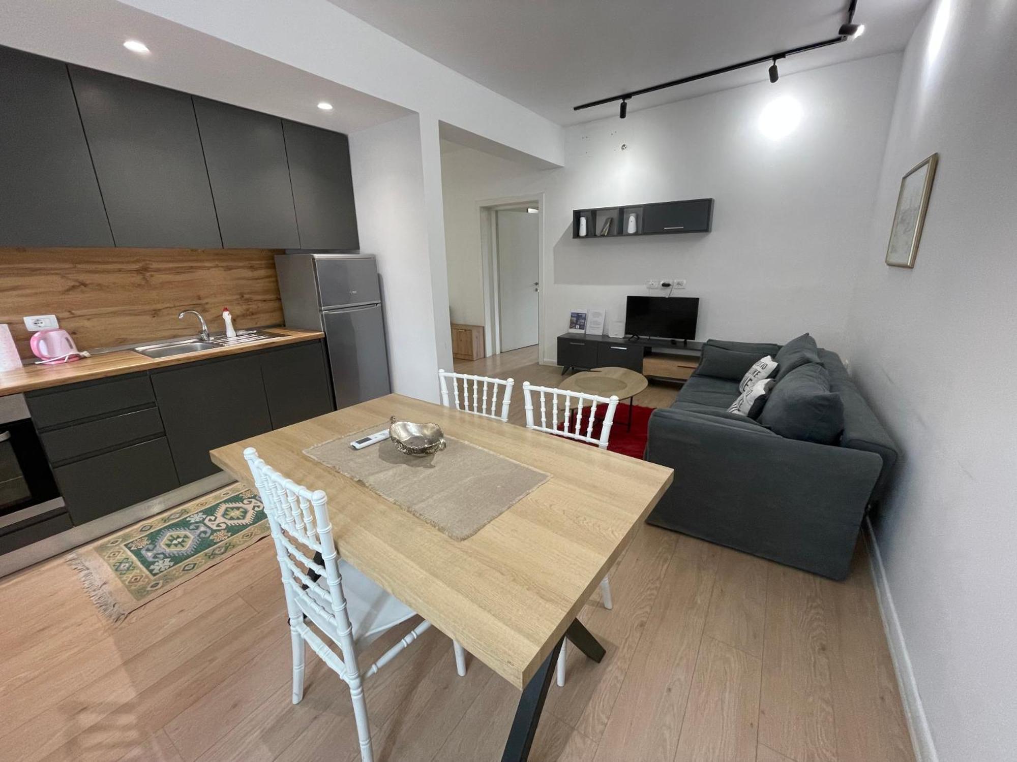 Downtown View Modern Apartment ติรานา ภายนอก รูปภาพ
