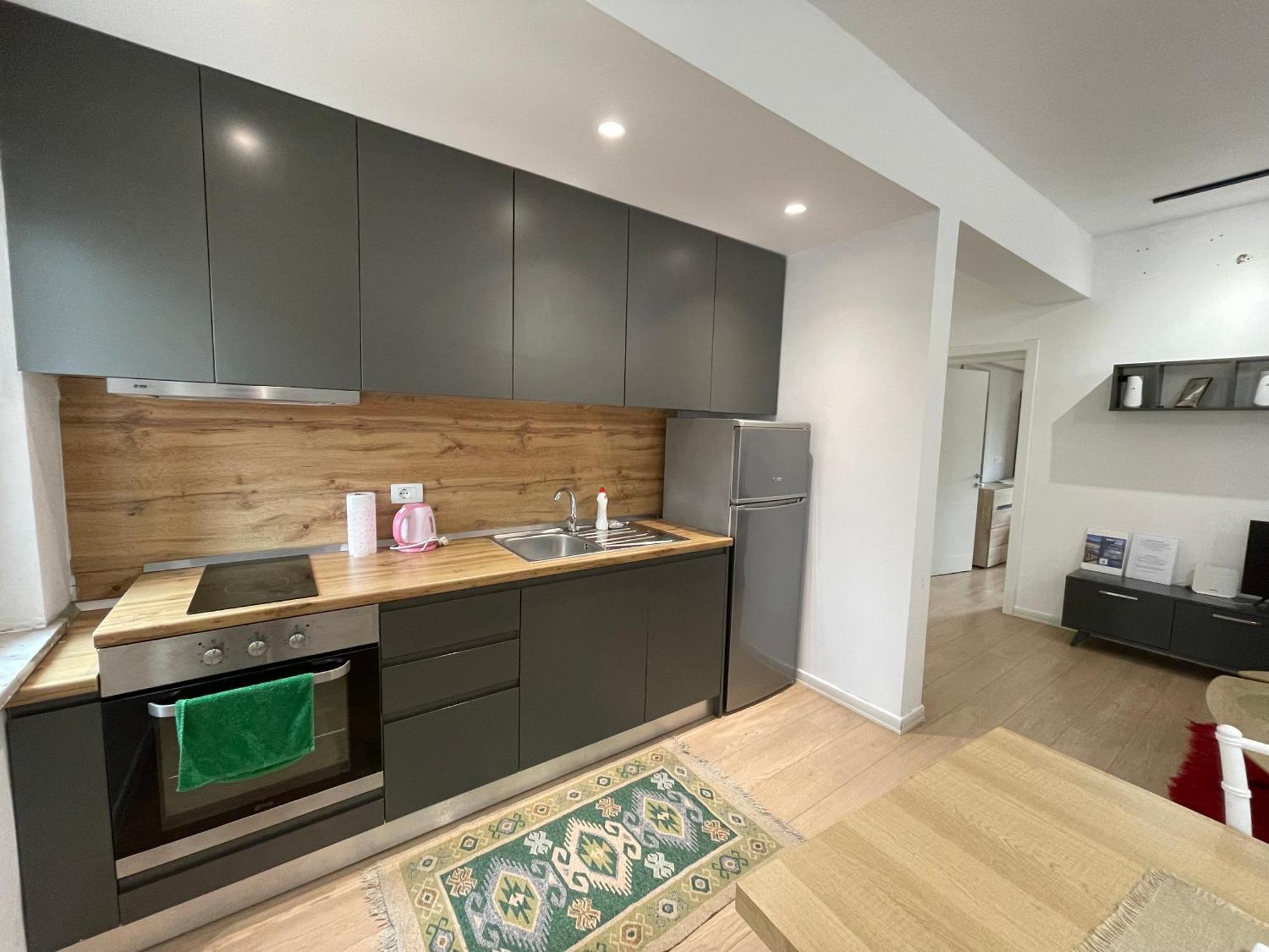 Downtown View Modern Apartment ติรานา ภายนอก รูปภาพ